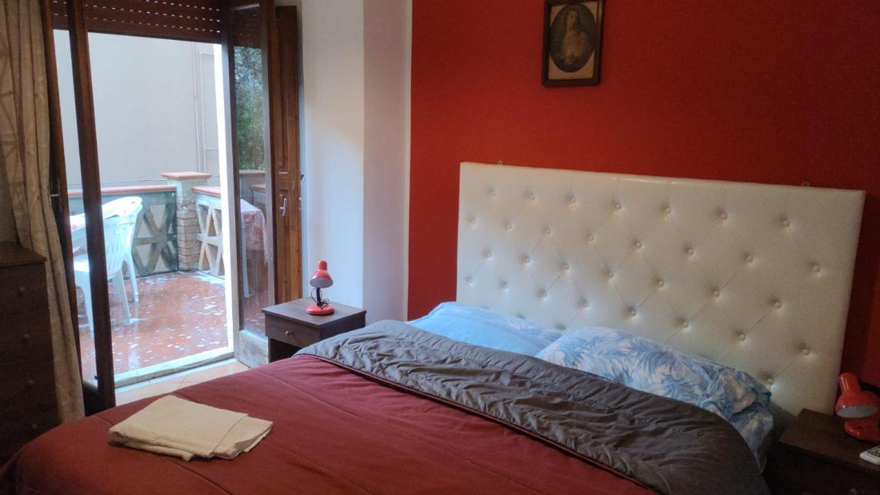 Il Porticciolo Apartment Giardini Naxos Exteriör bild