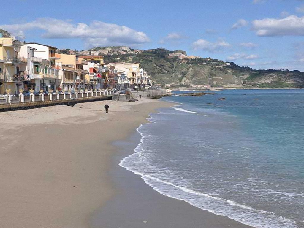 Il Porticciolo Apartment Giardini Naxos Rum bild
